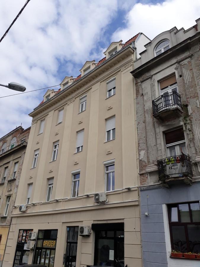 Apartment Andreja Belgrade Luaran gambar