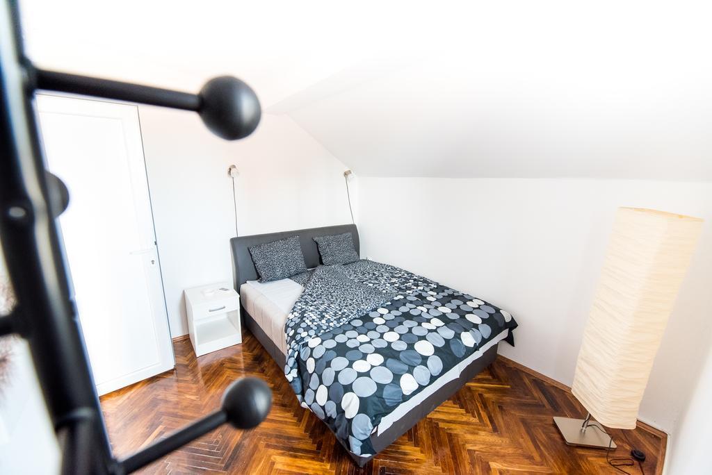 Apartment Andreja Belgrade Luaran gambar